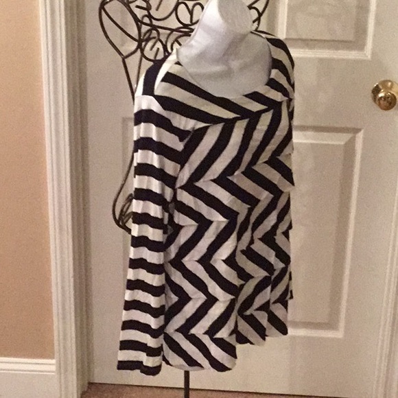 CHICO’S TOP - Picture 5 of 8